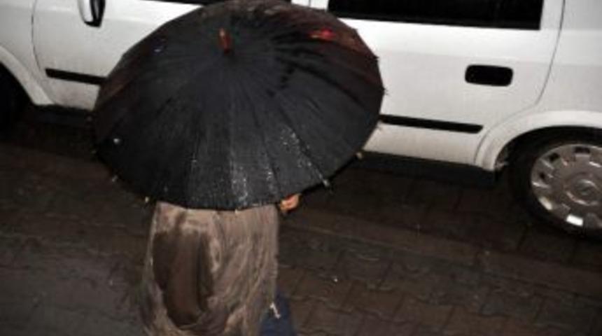 Sivas’ta Sağanak Yağış Etkili Oldu