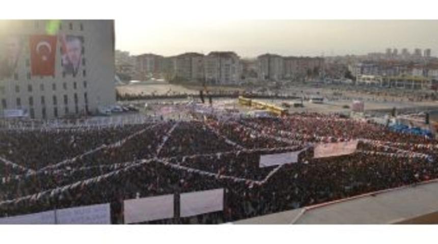 Başbakan Malatya'da Vatandaşlara Hitap Ediyor