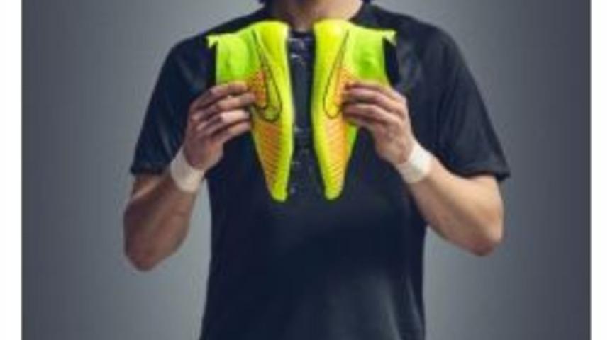 Arda Turan Yeni Kramponu Magista İle Sahalarda Fırtınalar Estirecek