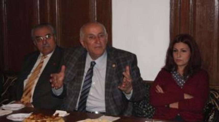 Yıldırım&rsquo;dan Başkan Adaylarına Afiş Tepkisi