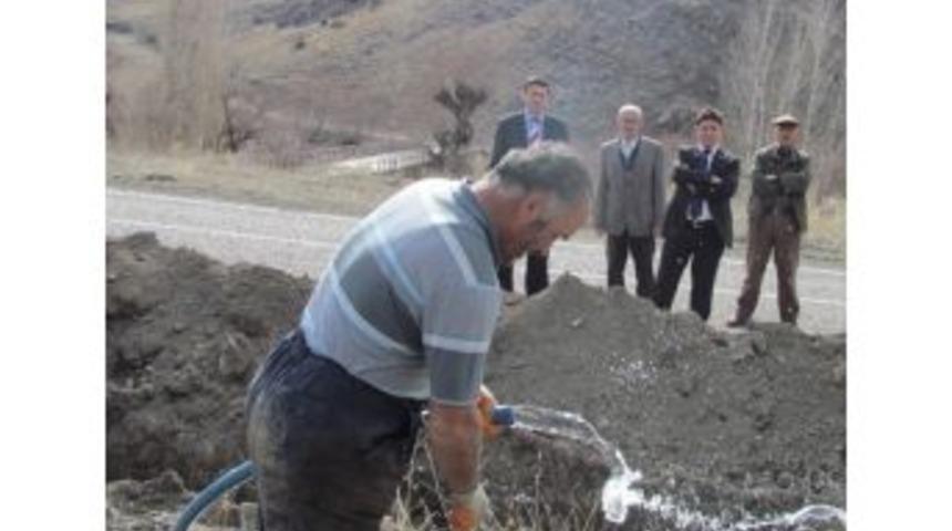 Kaymakam Terzi, İ&ccedil;me Suyu İsale Hattı &Ccedil;alışmalarını Yerinde İnceledi