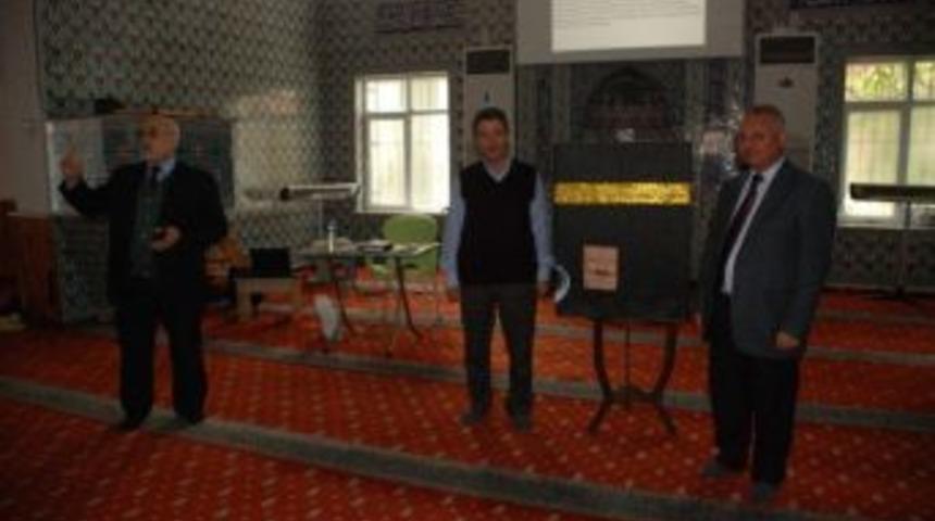 Silifke&rsquo;de Umrecilere Kabe Maketiyle Kutsal Yolculuk Anlatıldı
