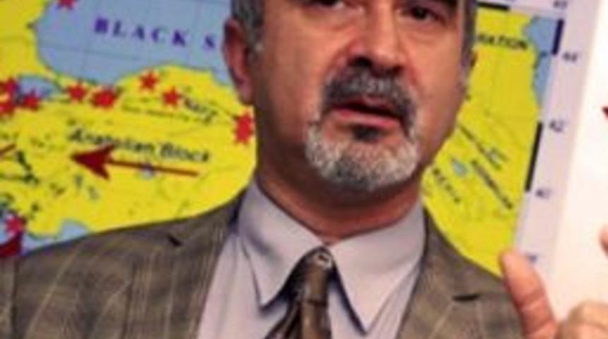 Kalafat: "ege'de Tsunaminin Boyu Beş Metreye Ulaşabilir"