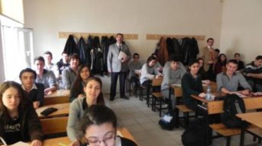 Liselerde Başarı Tespit Sınavı Yapıldı