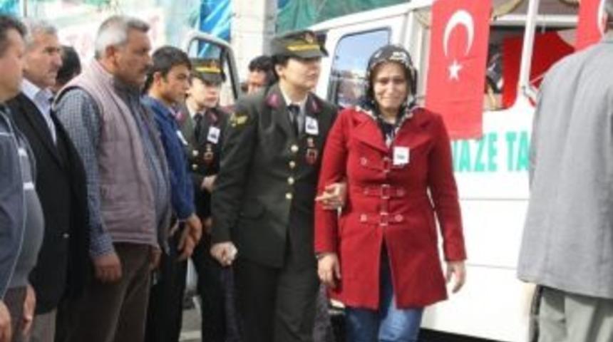 Şehit Uzman &Ccedil;avuş Son Yolculuğuna Uğurlandı