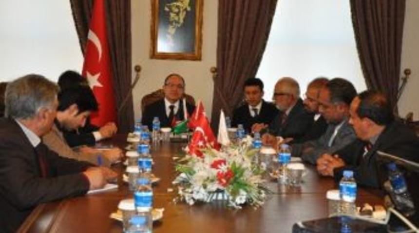Kabil Yerel Y&ouml;neticilerinin &Ccedil;alışma Ziyaretine Destek