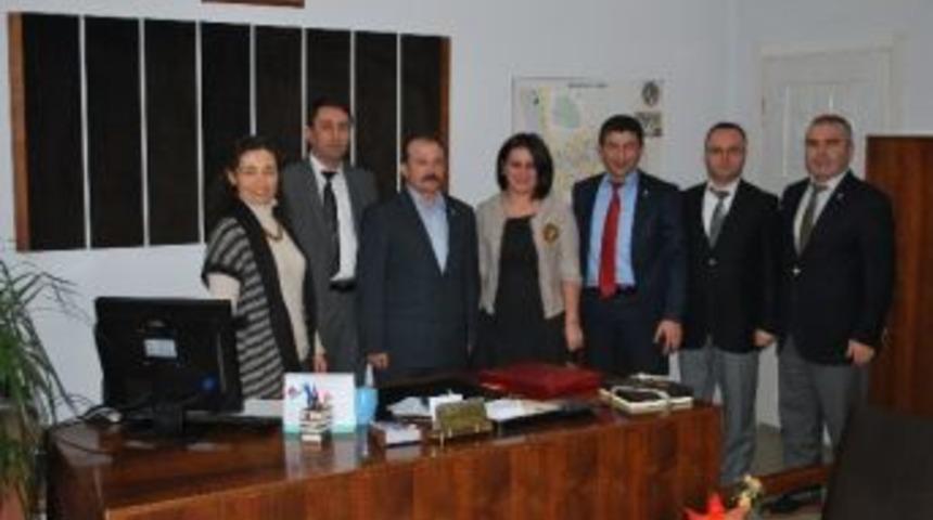 Tekirdağ Smmm Odası Y&ouml;netim Kurulu &Uuml;yeleri Vergi Dairesi M&uuml;d&uuml;r Vekilini Ziyaret Etti