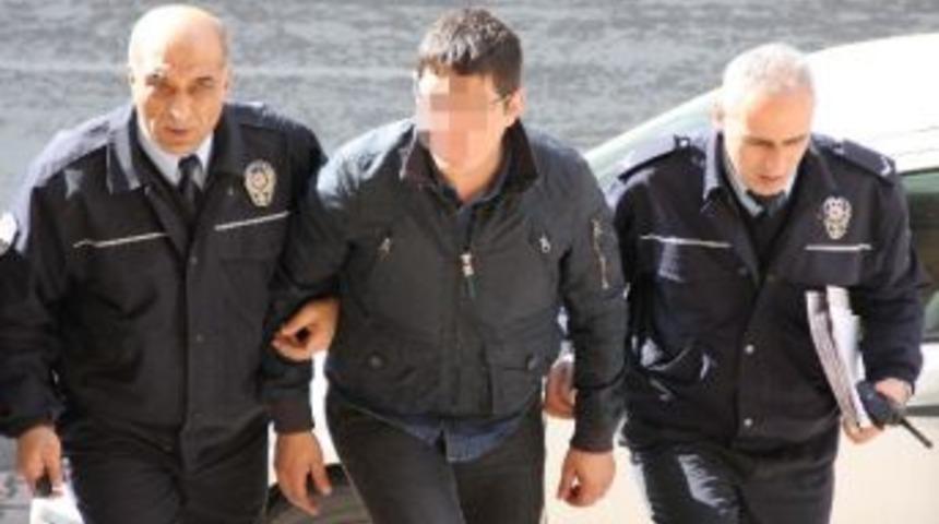 &Ouml;l&uuml;ml&uuml; Kazaya Karışıp Ka&ccedil;an S&uuml;r&uuml;c&uuml; Yakalandı