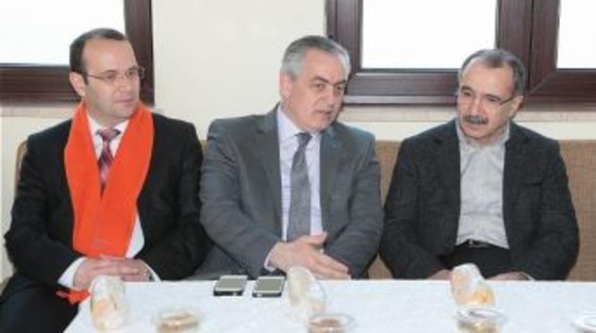 Ak Partili Remzi Aydın, &Ouml;mer Din&ccedil;er&rsquo;i Ziyaret Etti