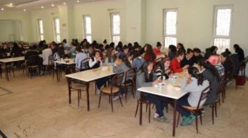 Milli Eğitimden &Ouml;ğrencilere &Uuml;cretsiz Yemek
