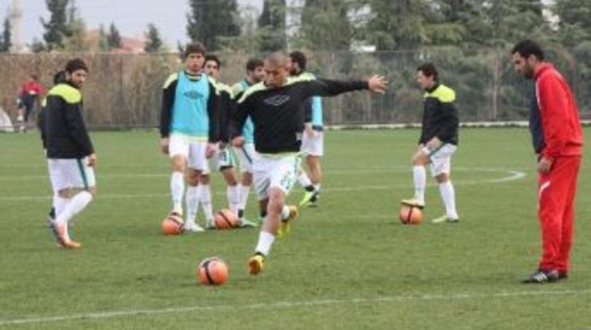 Tekden Denizlispor&rsquo;da Hedef &Ccedil;ıkışı S&uuml;rd&uuml;rmek