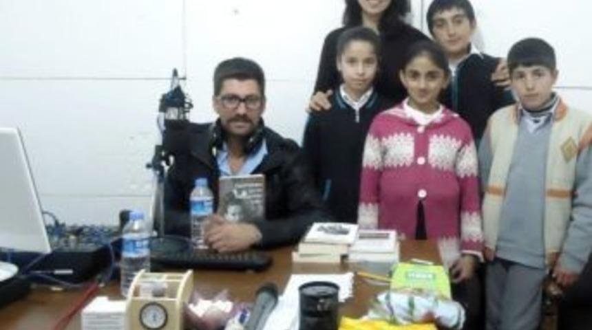 Tegv Erciş&rsquo;te &Ccedil;ocuklara Okuma K&uuml;lt&uuml;r&uuml;n&uuml; Aşılıyor