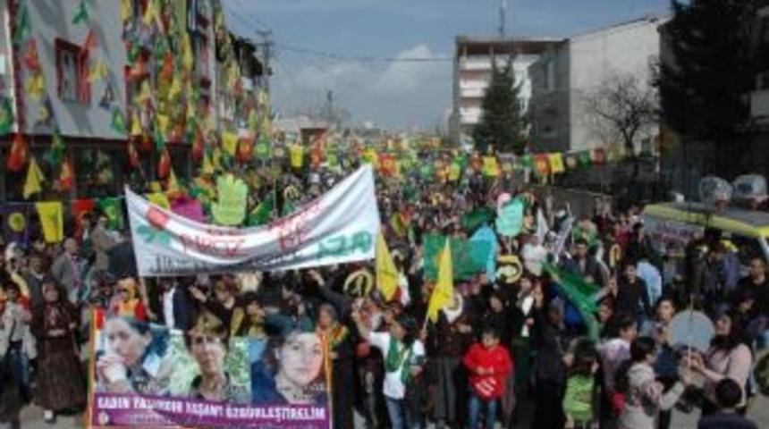 Bdp&rsquo;liler, Kadınlar İ&ccedil;in Y&uuml;r&uuml;d&uuml;