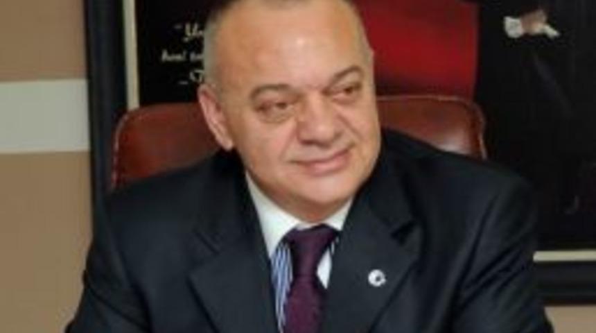 Başkan Erg&uuml;n Kadınlar G&uuml;n&uuml;&rsquo;n&uuml; Kutladı