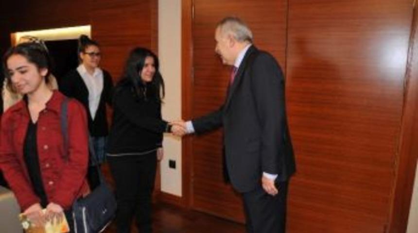 &Ouml;ğrenciler, Vali Ata&rsquo;yı Ziyaret Etti