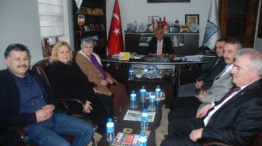 Mehmet Akif Ersoy&rsquo;un Torunu Niksar&rsquo;a Geldi