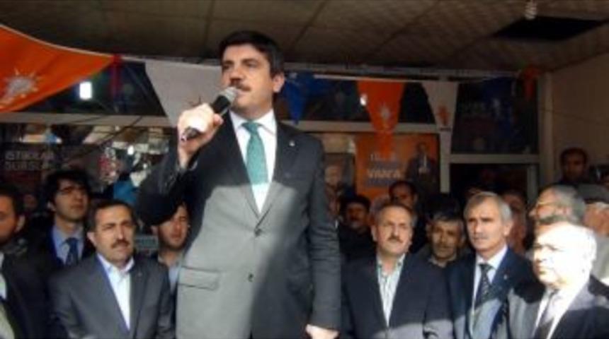 Ak Parti Genel Başkan Yardımcısı Aktay Erciş&rsquo;te