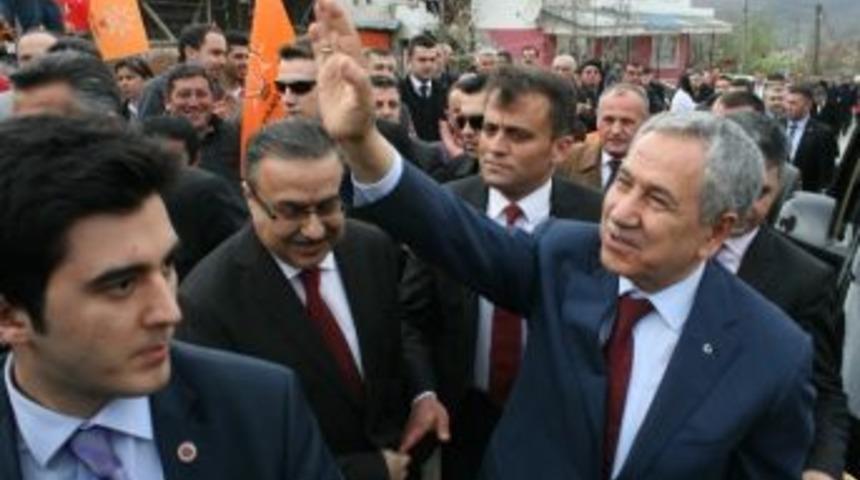 Başbakan Yardımcısı Arın&ccedil; D&uuml;zce&rsquo;de