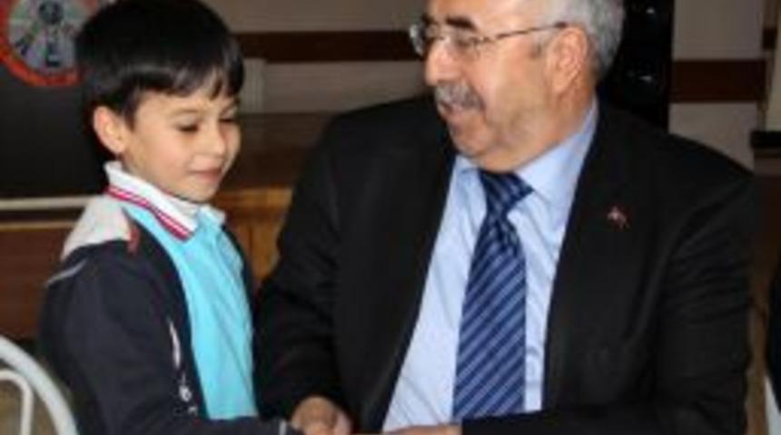 Ulaştırma, Denizcilik Ve Haberleşme Bakanlığı M&uuml;steşarı Soluk: