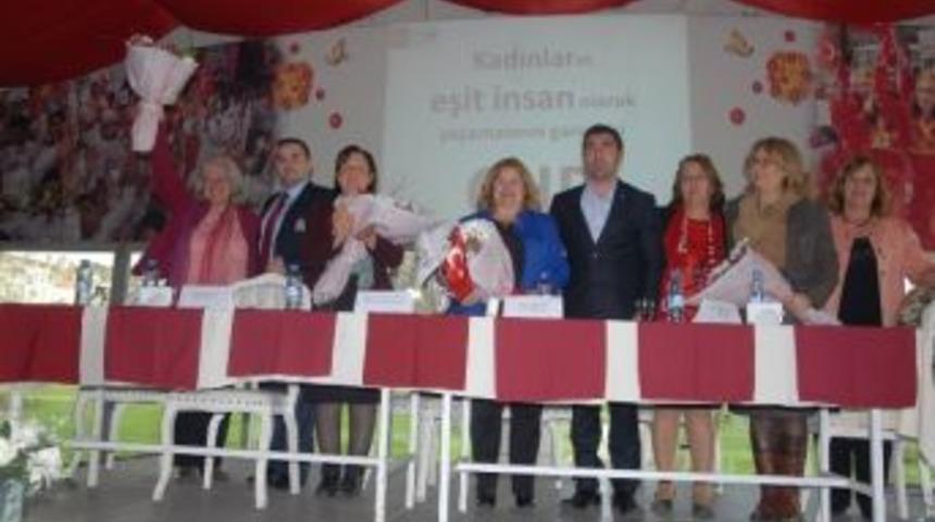 Bayraklı&rsquo;nın G&uuml;ndemi Kadınlar