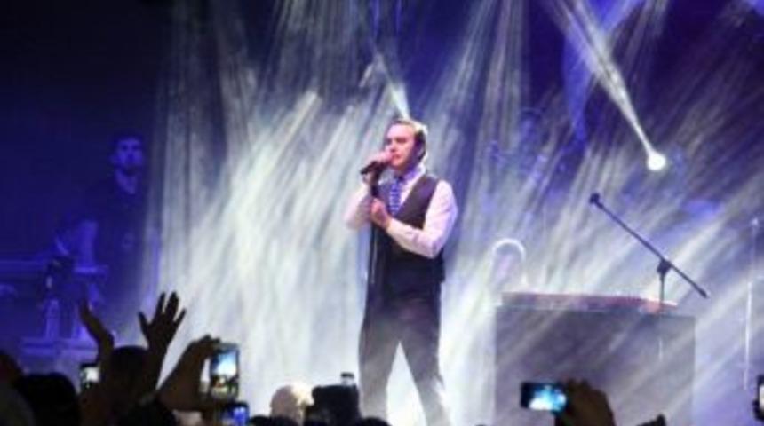 Artvinliler Gecesi'nde Mustafa Ceceli R&uuml;zgarı Esti