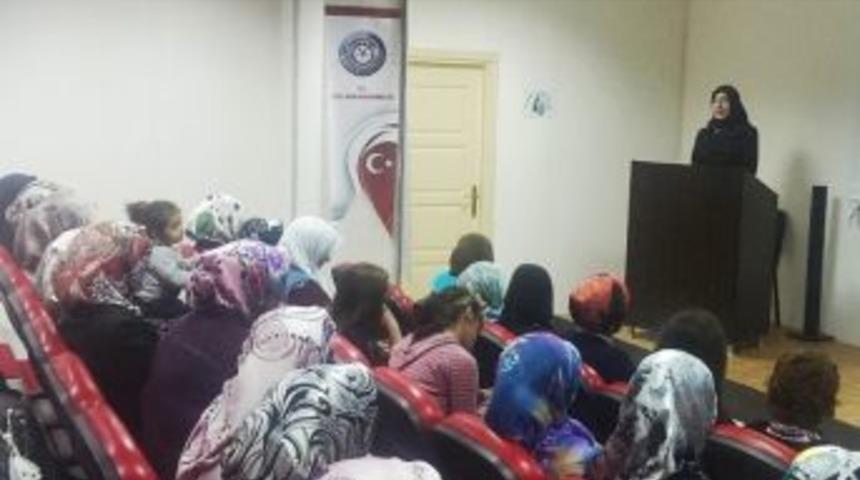 Lice'de 8 Mart D&uuml;nya Kadınlar G&uuml;n&uuml; Etkinliği