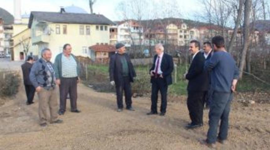 Kavlaklık&rsquo;ta Yol Ve Parke Taş &Ccedil;alışması Yapıldı