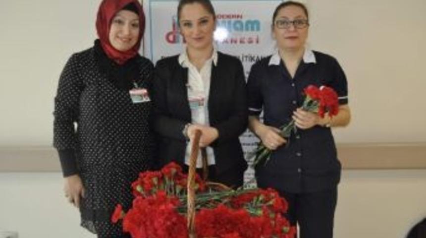 &Ouml;zel D&uuml;nyam Hastanesi 8 Mart D&uuml;nya Kadınlar G&uuml;n&uuml;n&uuml; Kutladı