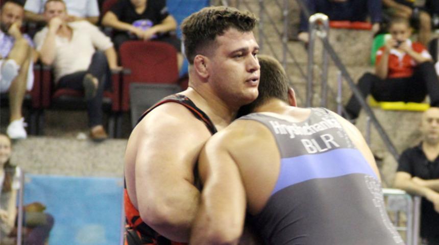 Rıza Kayaalp altın madalyanın sahibi oldu