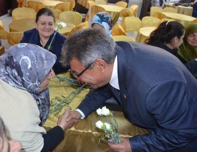 Ak Partili Kaya 8 Mart&rsquo;ı Kadınlarla Yanyana Kutladı 1