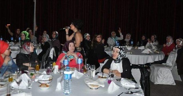 Soroptimist Kulübü'nden 8 Mart Gecesi