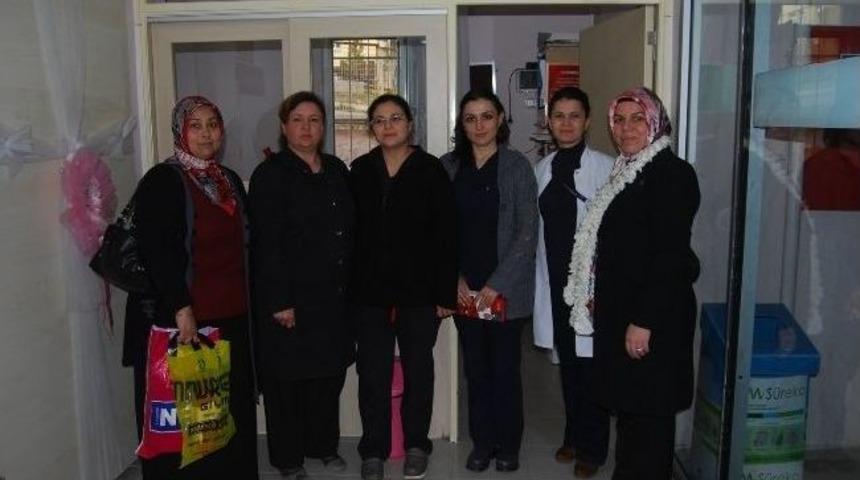 Ak Parti Kadın Kollarından Hastane Ziyareti