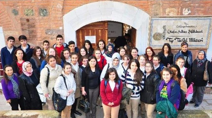 Manisa&rsquo;da Tıp M&uuml;zesi&rsquo;ne Ziyaret&ccedil;i Akını