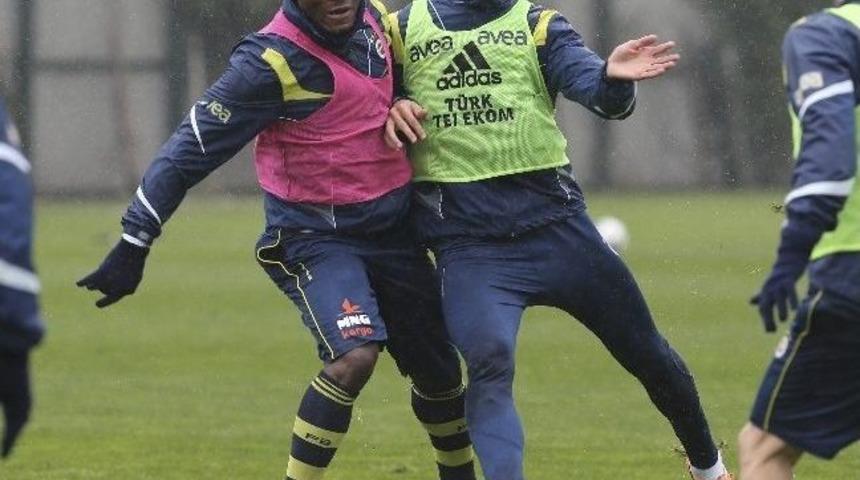 Fenerbah&ccedil;e, Trabzonspor Ma&ccedil;ı Hazırlıklarını S&uuml;rd&uuml;r&uuml;yor