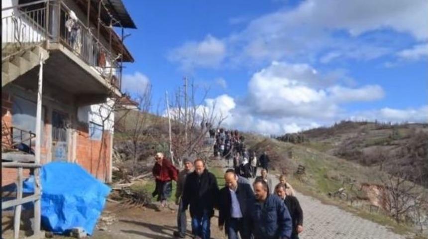 Ak Parti Selendi Belediye Başkan Adayı Muhammet Akcan Kendi K&ouml;y&uuml;nde Başkan Gibi Karşılandı