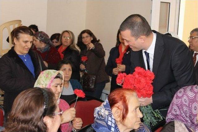 Kadınlar G&uuml;n&uuml; Aliağa&rsquo;da  barış&rsquo;la Kutlandı 1