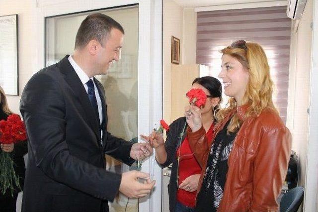 Kadınlar G&uuml;n&uuml; Aliağa&rsquo;da  barış&rsquo;la Kutlandı 3