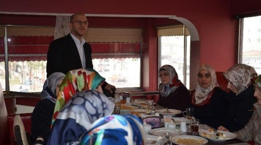 Bafra Müftüsü Dünya Kadınlar Günü'nü Kutladı