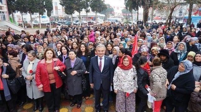 8 Mart D&uuml;nya Kadınlar G&uuml;n&uuml;&rsquo;nde İlgin&ccedil; G&ouml;r&uuml;n&uuml;m 3