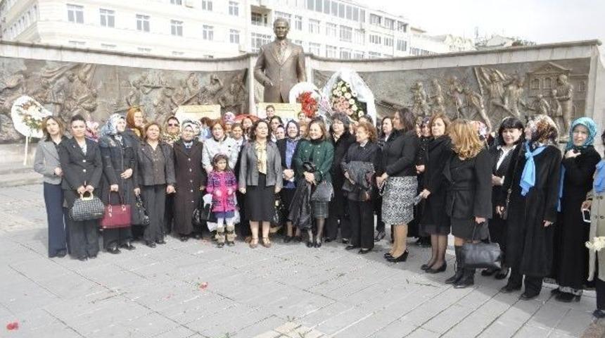 8 Mart D&uuml;nya Kadınlar G&uuml;n&uuml;
