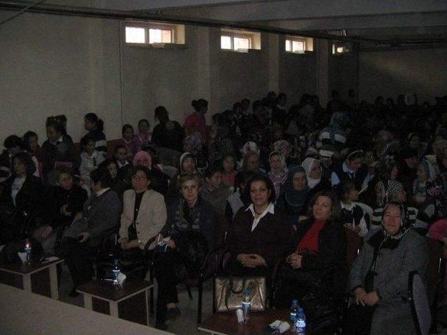 Erkan Yaşta Evliliğin Sakıncaları Semineri