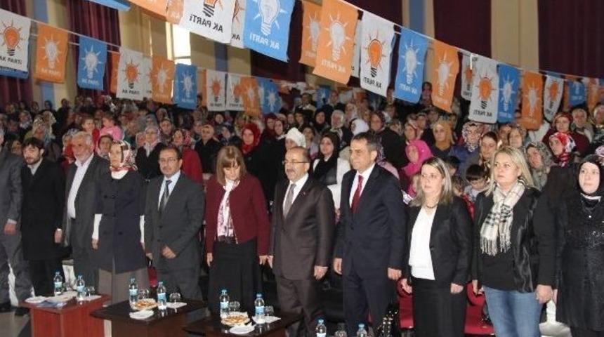 Başkan Sağıroğlu 8 Mart Kadınlar G&uuml;n&uuml; Kutladı