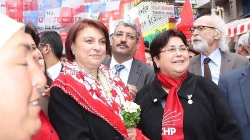 Chp Genel Başkan Yardımcısı G&uuml;ldal Mumcu Alaşehir&rsquo;de