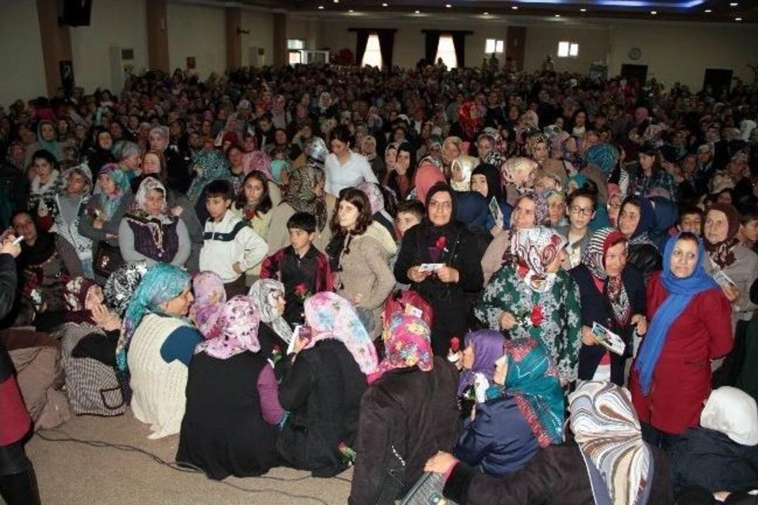 Tekkek&ouml;y&rsquo;de 8 Mart D&uuml;nya Kadınlar G&uuml;n&uuml; Kutlaması