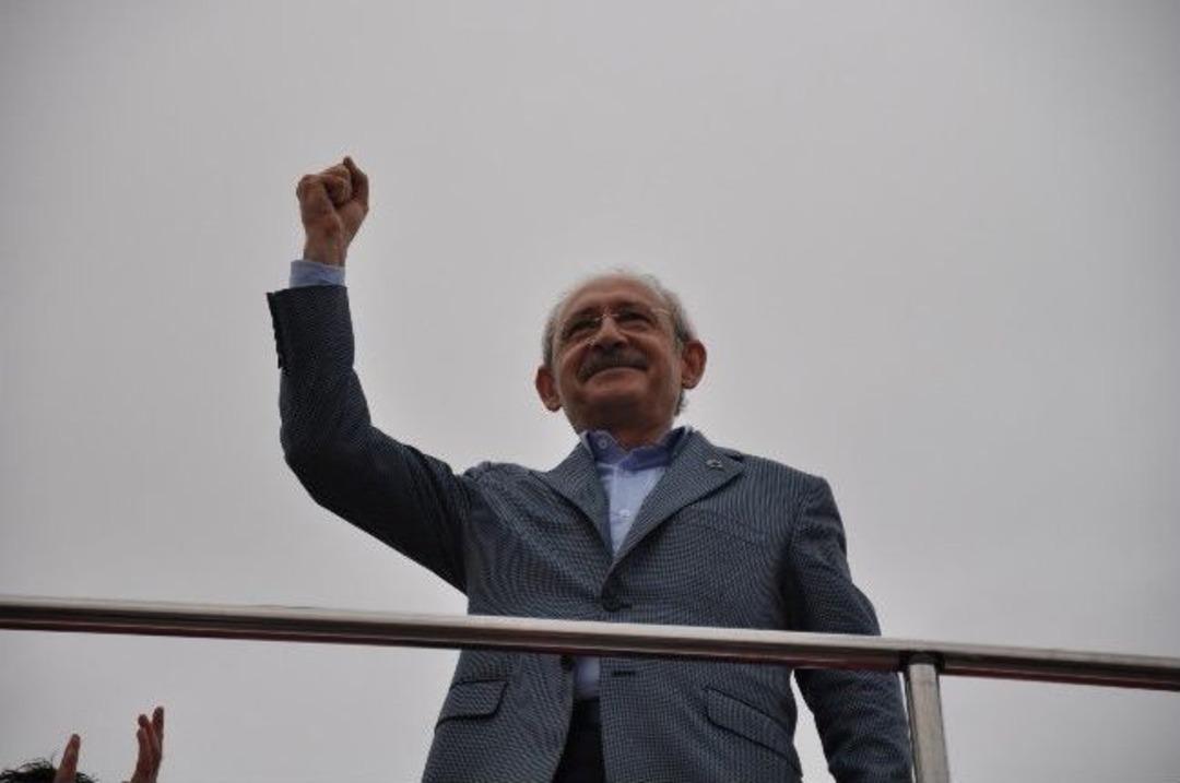 Chp Genel Başkanı Kılı&ccedil;daroğlu Kozan'da Halka Hitap Etti
