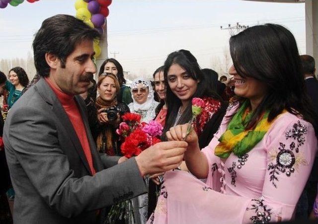 Bdp Kadınlar G&uuml;n&uuml; n&uuml; Kutladı 1