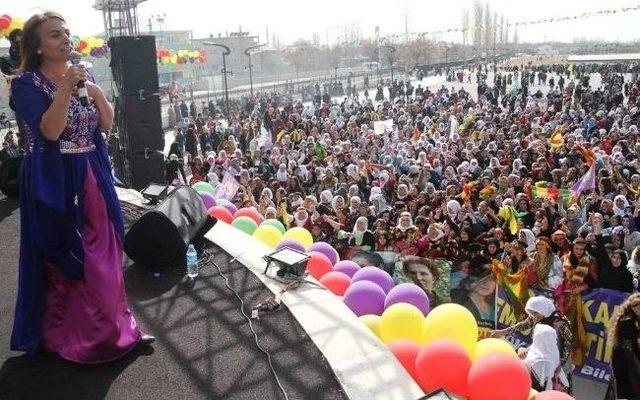 Bdp Kadınlar G&uuml;n&uuml; n&uuml; Kutladı 2