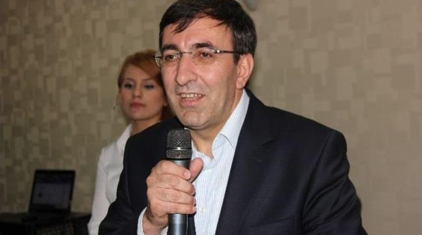 Bakan Yılmaz'dan Kadınlar G&uuml;n&uuml; Değerlendirmesi