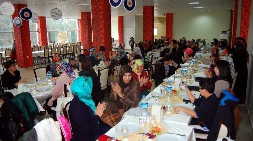 Eğitim-bir-sen&rsquo;den Kadınlar G&uuml;n&uuml; Etkinliği