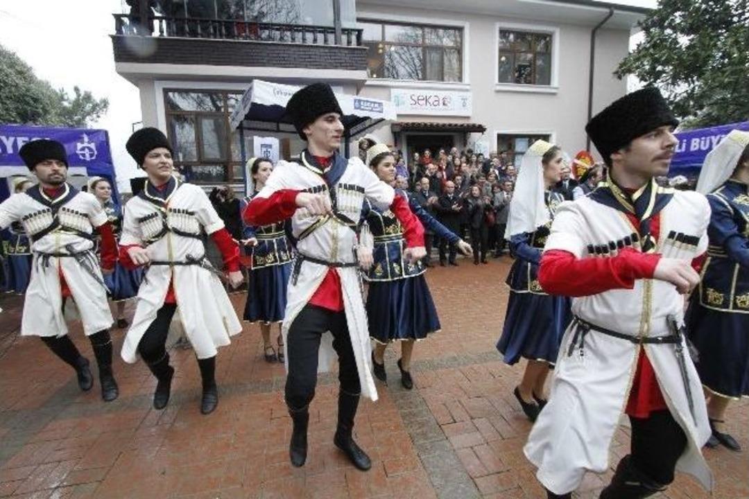Kocaeli&rsquo;de Kafkas Evi A&ccedil;ıldı